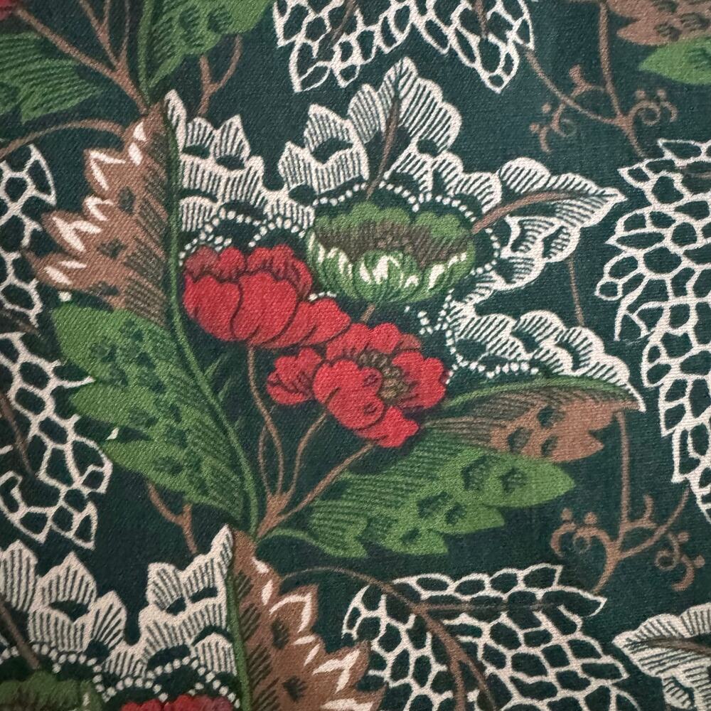 Michelle Halard SM Hexter Fabric Botanical Jacobean Red Flowers Green 2 Yds 1977